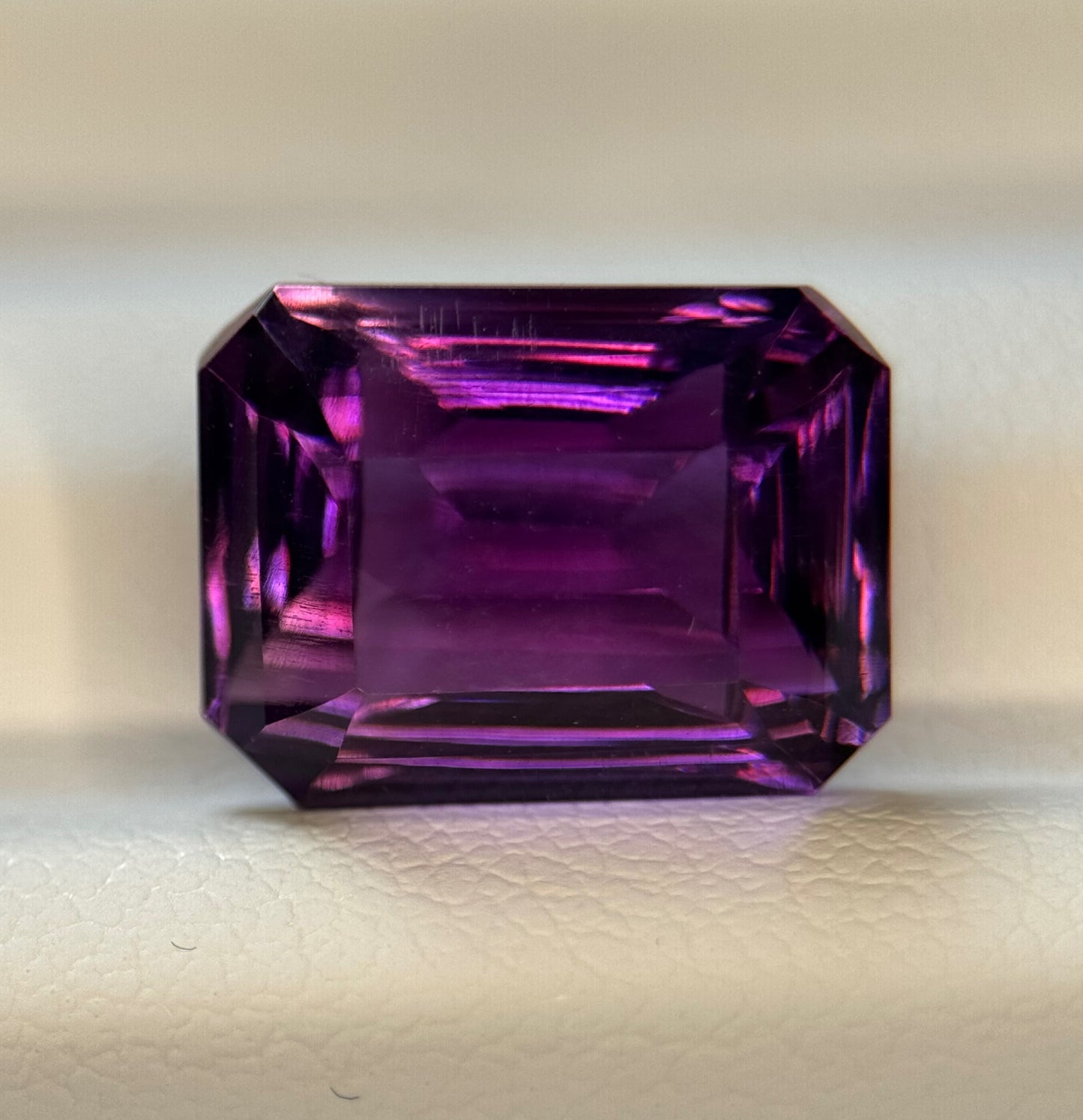 Majestic 5.33ct Natural African Amethyst – Vivid Royal Purple – VVS Clarity Oval Cut